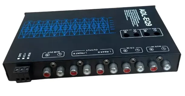 Mặt sau ADL-EQ9: ngõ vào AUX, CD và ngõ ra Front, Rear, Sub